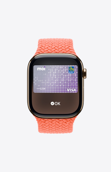 Une carte est utilisée avec Apple Pay sur une Apple Watch Series 10.