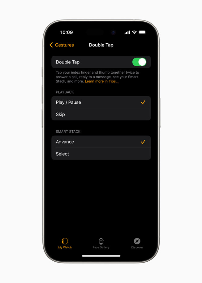 iPhone 15 Pro’daki ayarlarda kullanıcının çift dokunuş özelleştirmeleri gösteriliyor.
