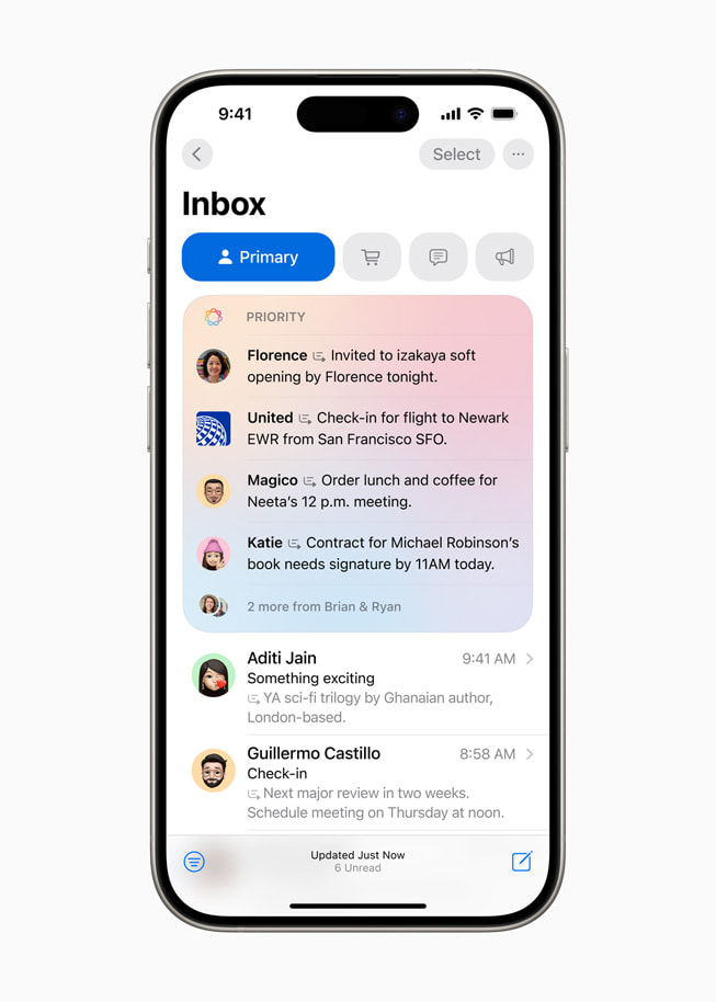 La prestación Priority Messages en un iPhone 15 Pro.