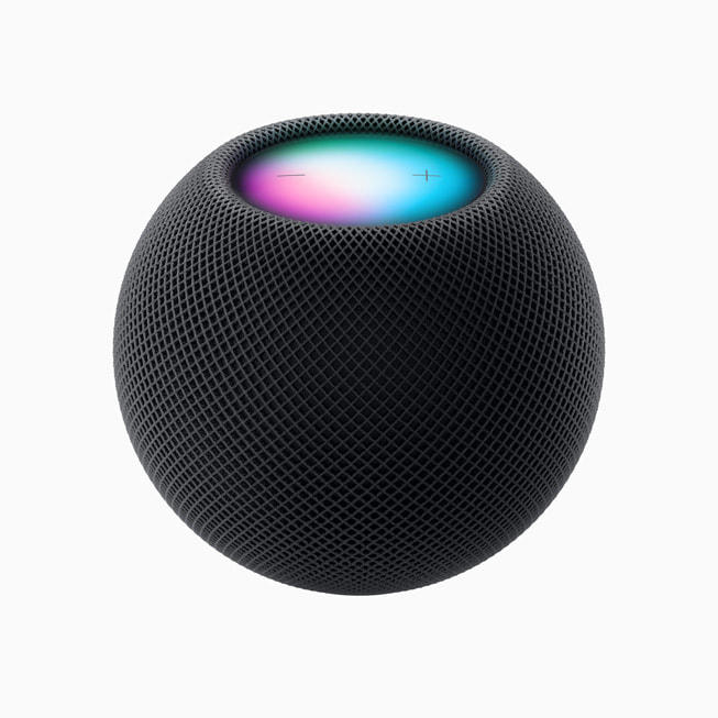 صورة مقربة لجهاز HomePod mini الجديد بلون سماء الليل