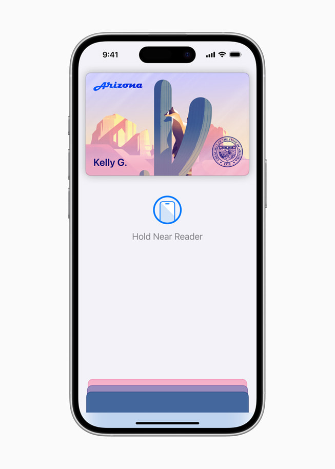Se muestra la identificación de una usuaria de Arizona en Wallet en un iPhone 16.