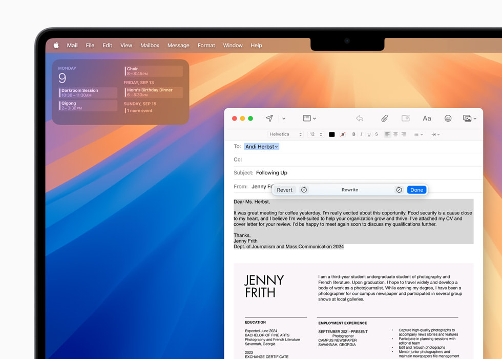 MacBook Pro 14 z pokazanym widokiem Narzędzi pisania w aplikacji Poczta. Widać opcję redakcji zaznaczonego tekstu z wiadomości e‑mail.