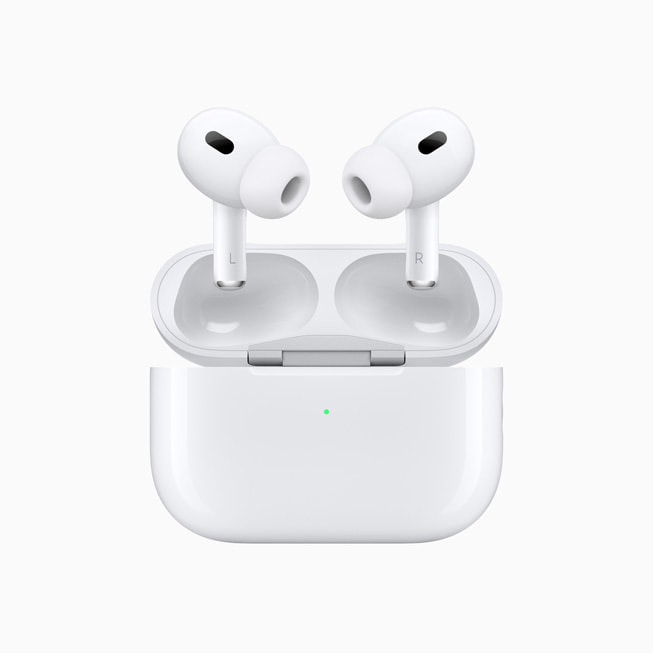 AirPods Pro 2 vises over etuiet.