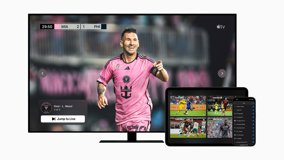 Le joueur Lionel Messi de l’Inter Miami CF apparaît sur un écran MLS Season Pass sur Apple TV sur un écran de téléviseur et sur un iPad.