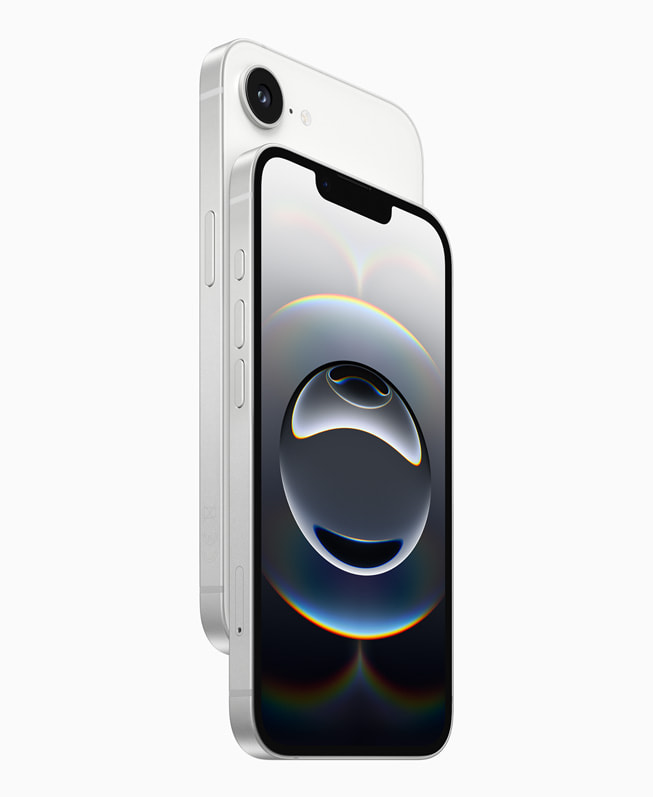 اثنان من أجهزة iPhone 16e باللون الأبيض معروضين ظهراً لظهر.