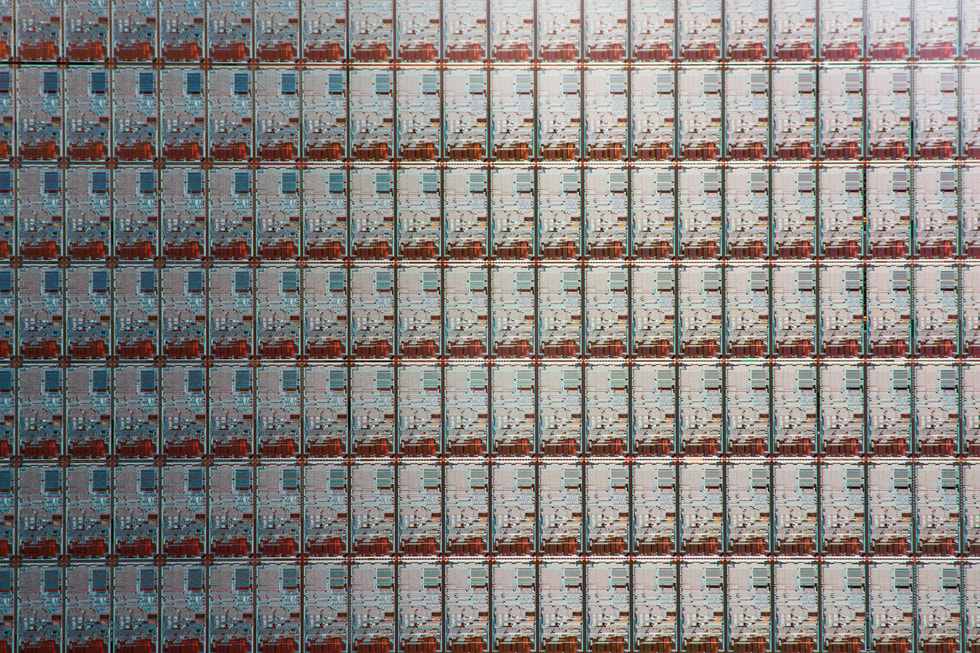Equipamiento en la planta de fabricación de obleas semiconductoras de Texas Instruments en Lehi, Utah.