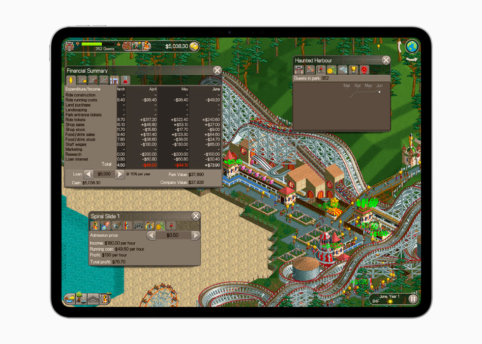 Une image extraite du jeu RollerCoaster Tycoon Classic+ d’Atari. Affichée sur un iPad Pro.