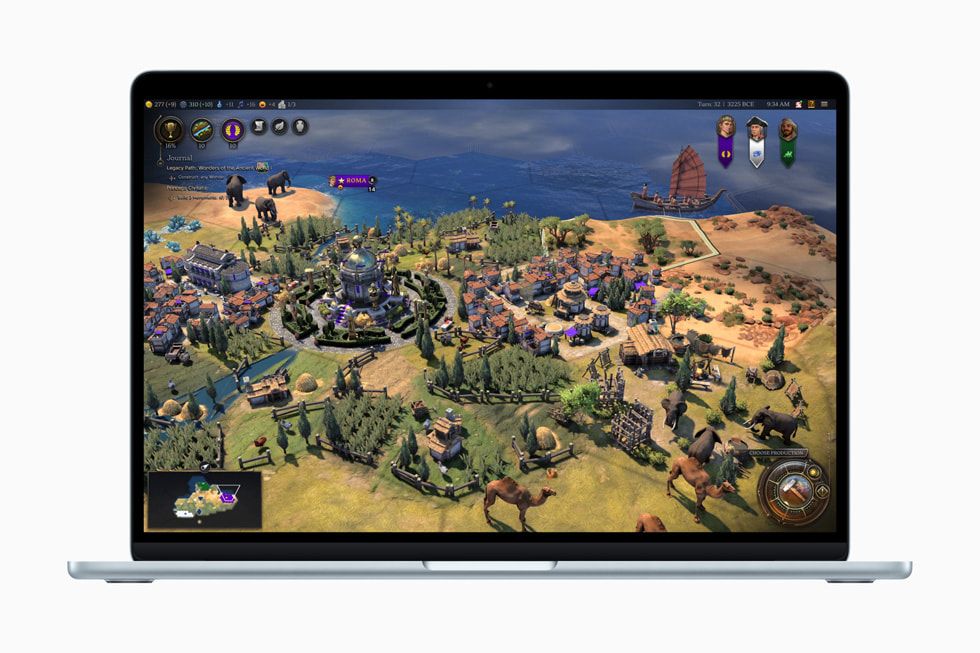 MacBook Air يعرض شاشة من لعبة Civilization VII.