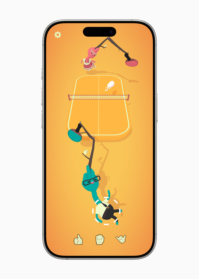 iPhone 16 Pro에서 보여지는 Triband의 WHAT THE CLASH? 스틸 이미지.