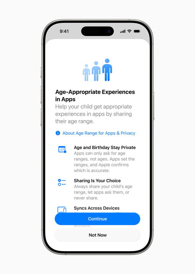 قائمة حسابات الأولاد معروضة على iPhone 16 Pro، مع عبارة نصها "تجارب مناسبة للفئة العمرية في التطبيقات."