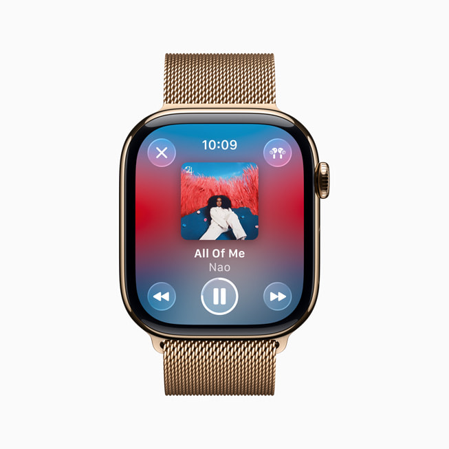 Un Apple Watch con i controlli dell’app Musica aggiornati.
