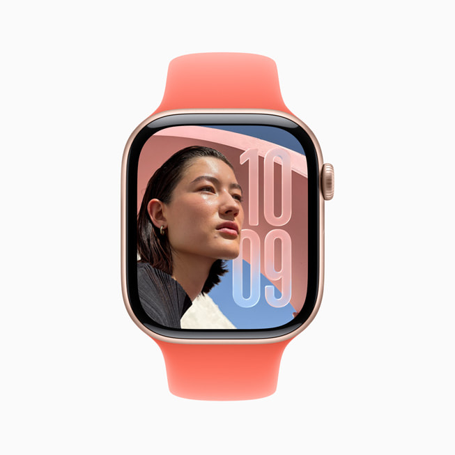 Un Apple Watch con il quadrante Foto aggiornato.