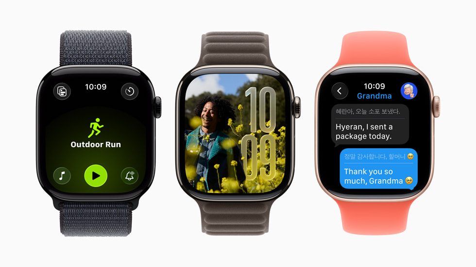 Tre Apple Watch che mostrano l’esperienza watchOS 26.