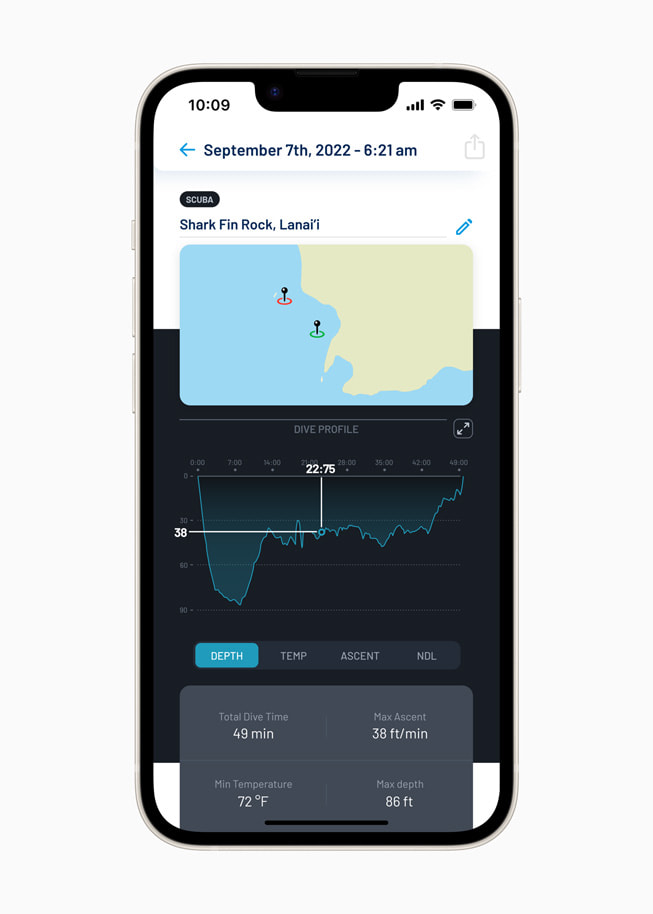 سجل نهاية الغوص في تطبيق +Oceanic معروض على Apple Watch Ultra.